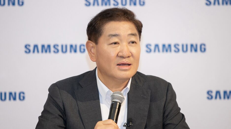 Samsung Targets 800 Million AI-Powered Mobile Devices This Year - The ...