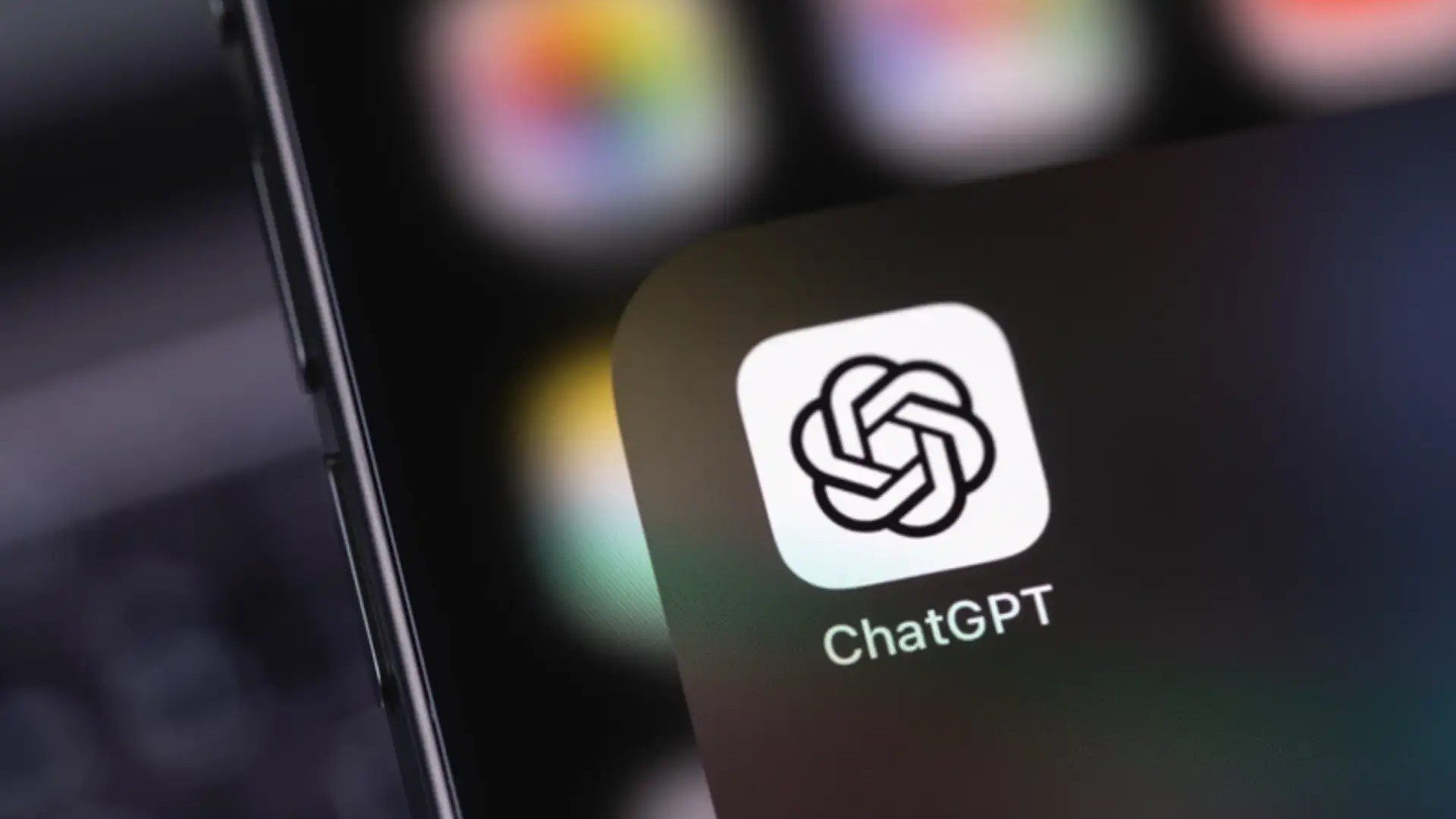 ChatGPT Market Share Declines as AI Rivals Surge - The Technology Express